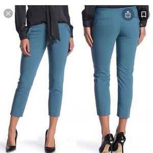 Amanda & Chelsea Ruffle Trim Pocket Cropped Pants.